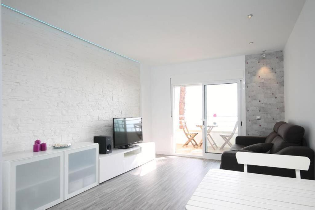 Apartamento Con Vistas Al Mar En カンブリルス エクステリア 写真
