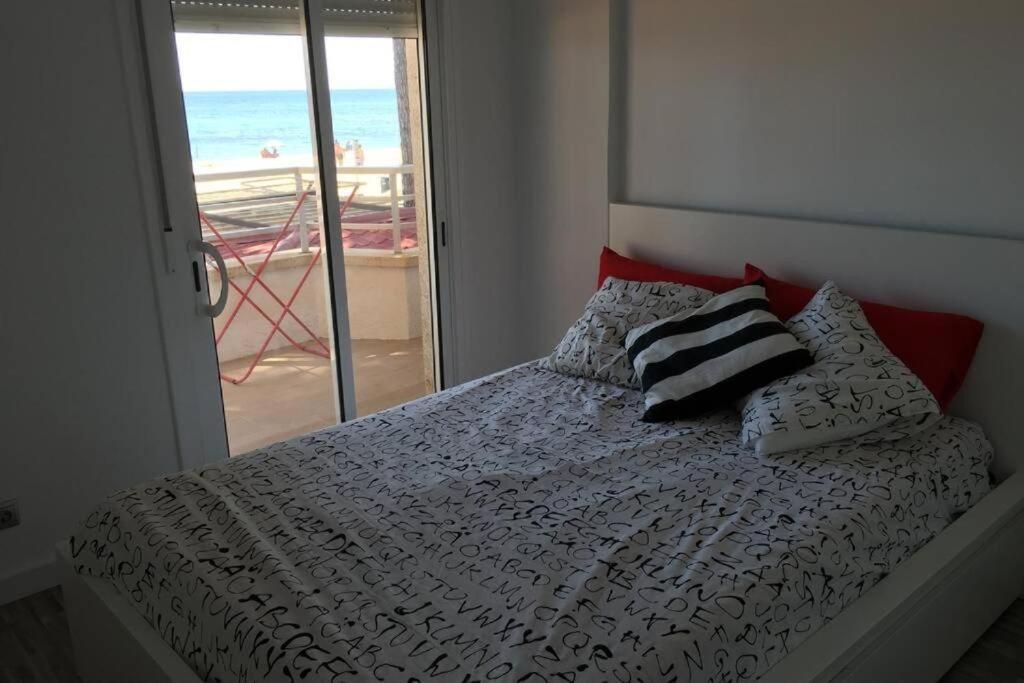 Apartamento Con Vistas Al Mar En カンブリルス エクステリア 写真